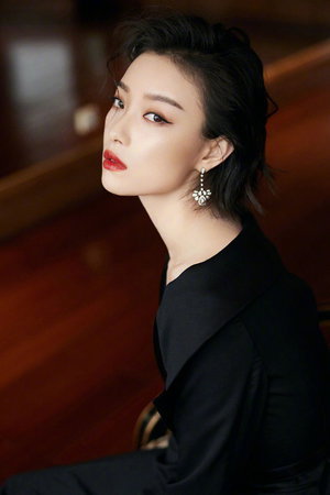 韩剧《我邻居的老婆》电视剧