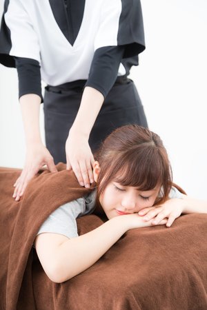 电影《偷吃》在线观看